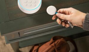 Google Nest Secure alarm home system starter Pack- white Wi-fi ...